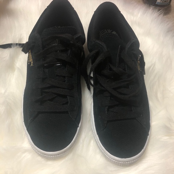 Black Suede Pumas - Picture 3 of 5
